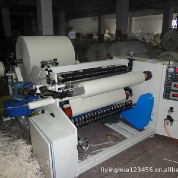 Circular hole slitting machine, paper slitting machine, paper slitting machine, paper slitting machine